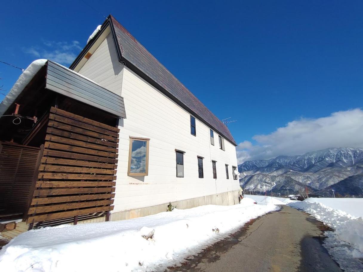 Hakuba Norikura Wakaguri Guesthouse Otari Exteriör bild